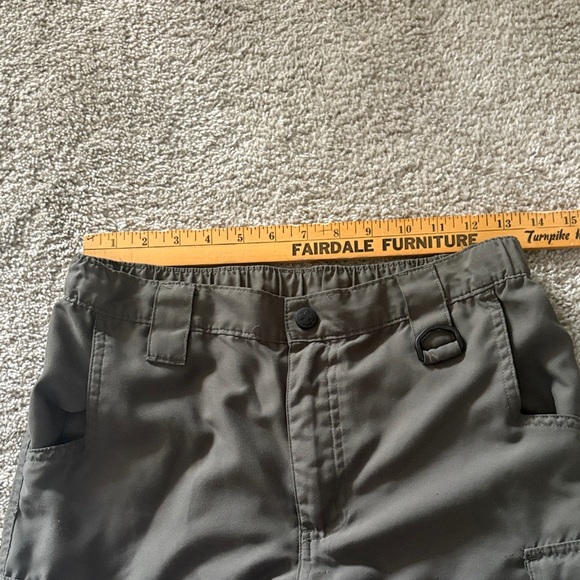 Youth Boy Scouts of America Olive Uniform Cargo Shorts - Size Large - Picture 4 of 4